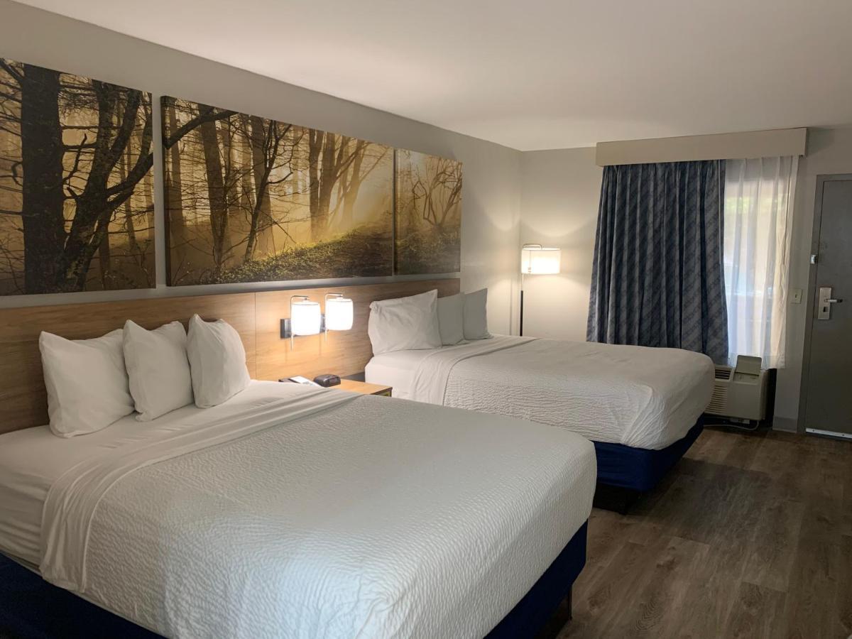 Days Inn By Wyndham Atlanta Stone Mountain Exterior photo
